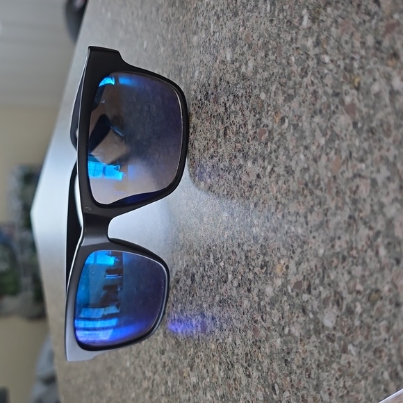 1901 Hollis 57mm Sunglasses - Picture 4 of 8